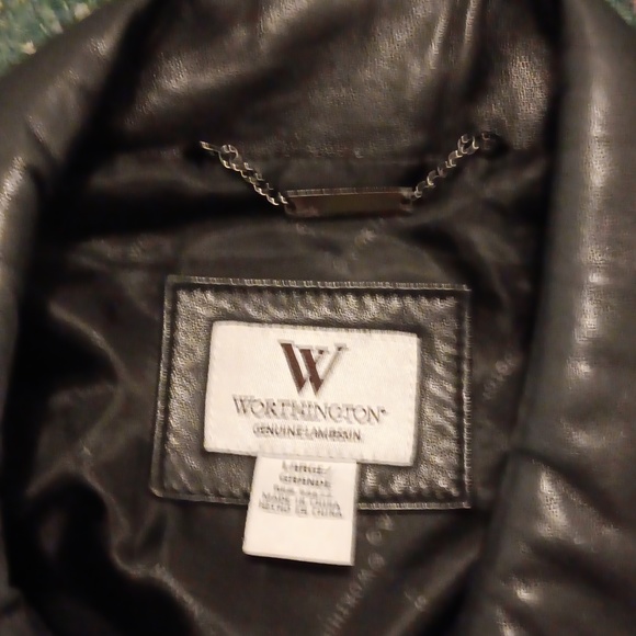 Leather jacket - Picture 2 of 4